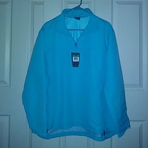 Nike woman's lightweight pullover